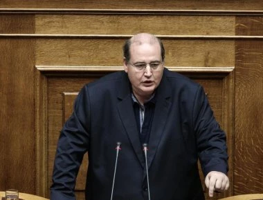 Νίκος Φίλης: «Οι συντάξεις και το αφορολόγητο θα κρίνουν τις πολιτικές εξελίξεις»